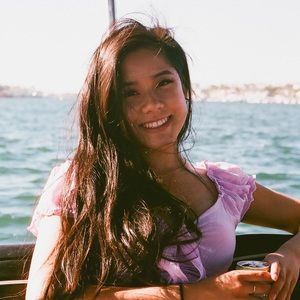 Meet your Posher, Angela